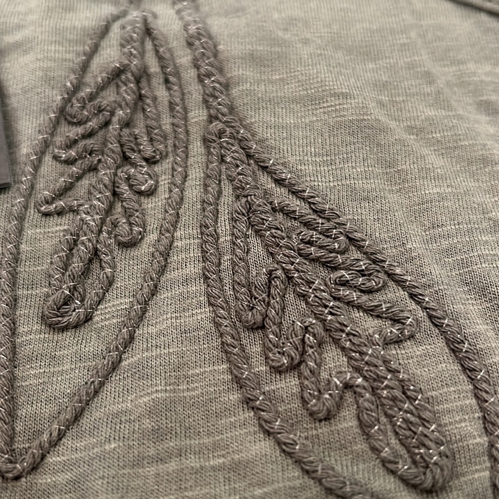Cable & Gauge Olive Sleeveless Embroidered Sleeveless Top-XL - Picture 7 of 11